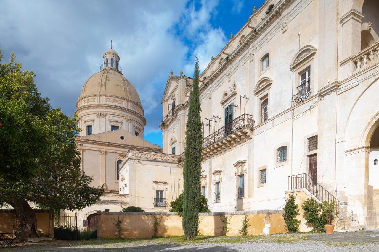 Palazzo Trigona Dependance Hotell Noto Exteriör bild